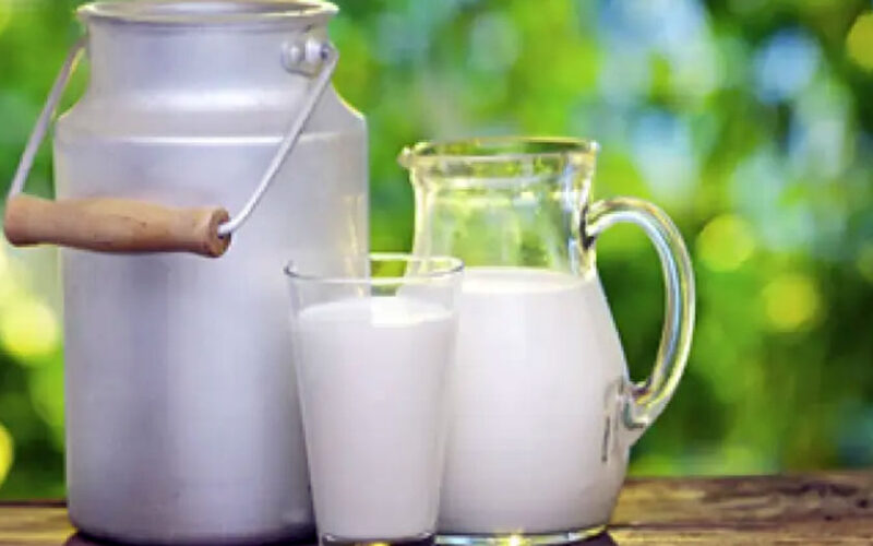 ECONOMIA/INFLAZIONE – “Il prezzo del latte supererà i 2 euro”. Granarolo e Lactalis si appellano al governo