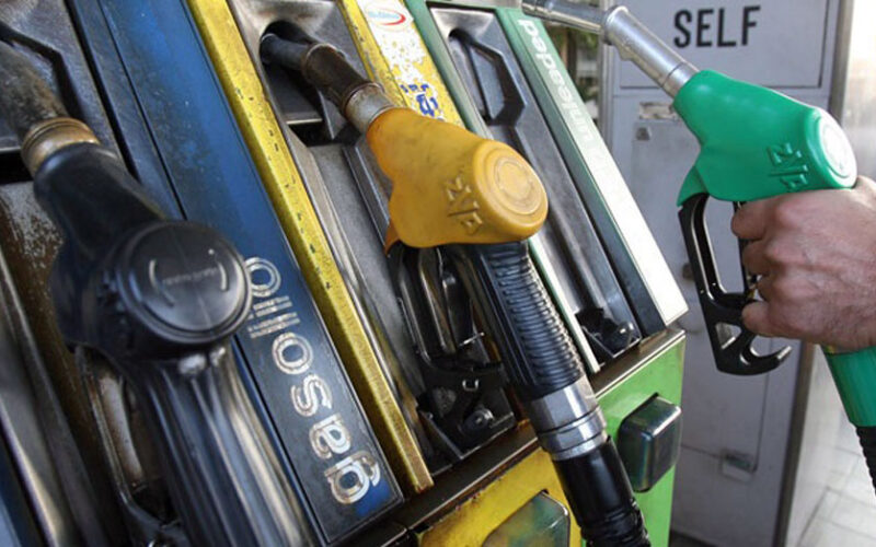 ECONOMIA & FISCO – Tornano a correre i prezzi dei carburanti. Codacons: “Aumenti fino a 2,5 euro al litro”