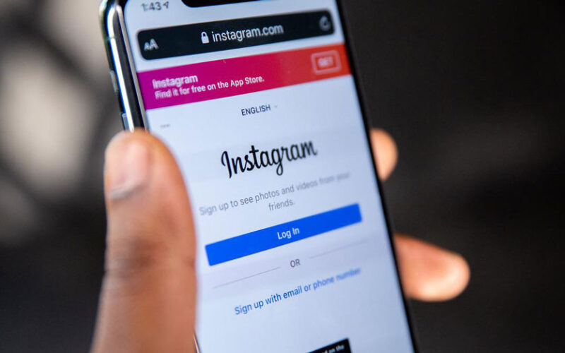 COSTUME & SOCIETA’ – Facebook e Instagram diventeranno a pagamento? A lanciare la bomba è il New York Times
