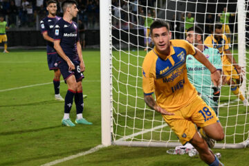 SPORT/CALCIO – Serie A: buon punto allo Stirpe, Frosinone – Fiorentina 1-1. Il tabellino