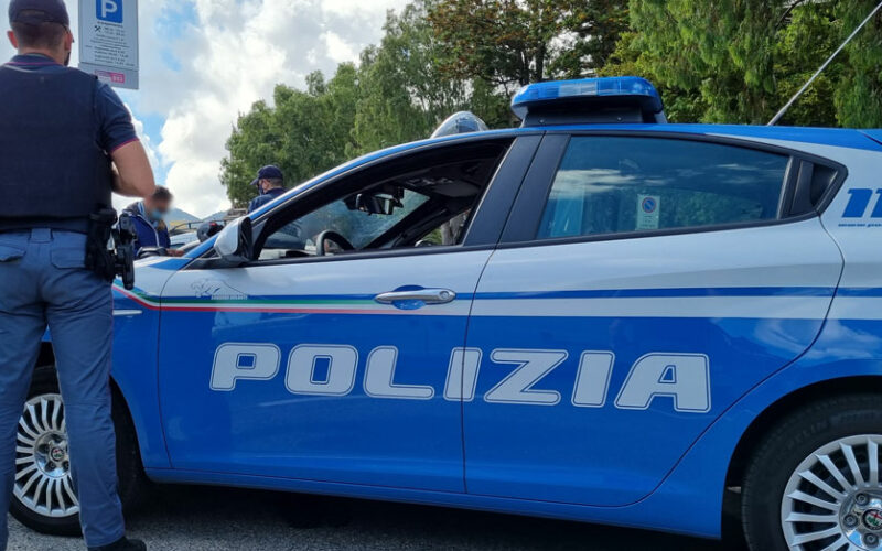 ITALIA – Sicurezza stradale: aumentano i controlli nei fine settimana. La Polizia di Stato impegnata su tutto il territorio nazionale