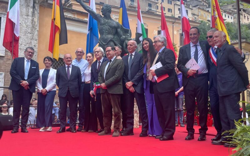 ARPINO – Certamen 2024: Gianluca Quadrini onora la 43ª edizione del Certamen Ciceronianum ad Arpino