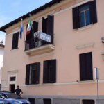 CRONACA – Sora, finta raccolta fondi per beneficenza: la Polizia di Stato smaschera truffatore