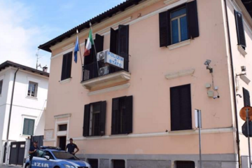 CRONACA – Sora, finta raccolta fondi per beneficenza: la Polizia di Stato smaschera truffatore
