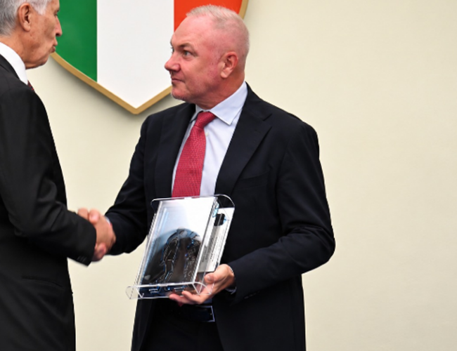 SPORT/CALCIO – Massimiliano Alvini riceve il prestigioso premio “Manlio Scopigno”