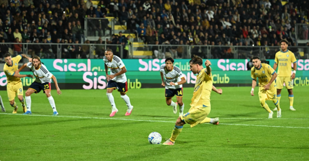 SPORT/CALCIO – Frosinone – Lecce 5-1, la cronaca e il tabellino della gara