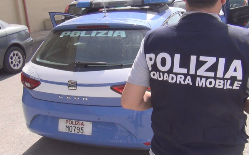 CRONACA – Cyberbullismo e annunci a sfondo sessuale contro un minore